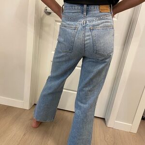 Aritzia Farrah Wide-Leg crop Jeans